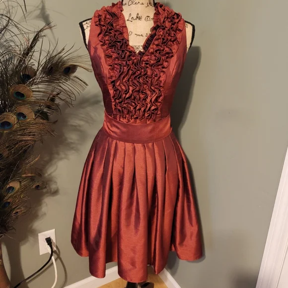 Jessica Howard Ruffle Dress. - Picture 1 of 13